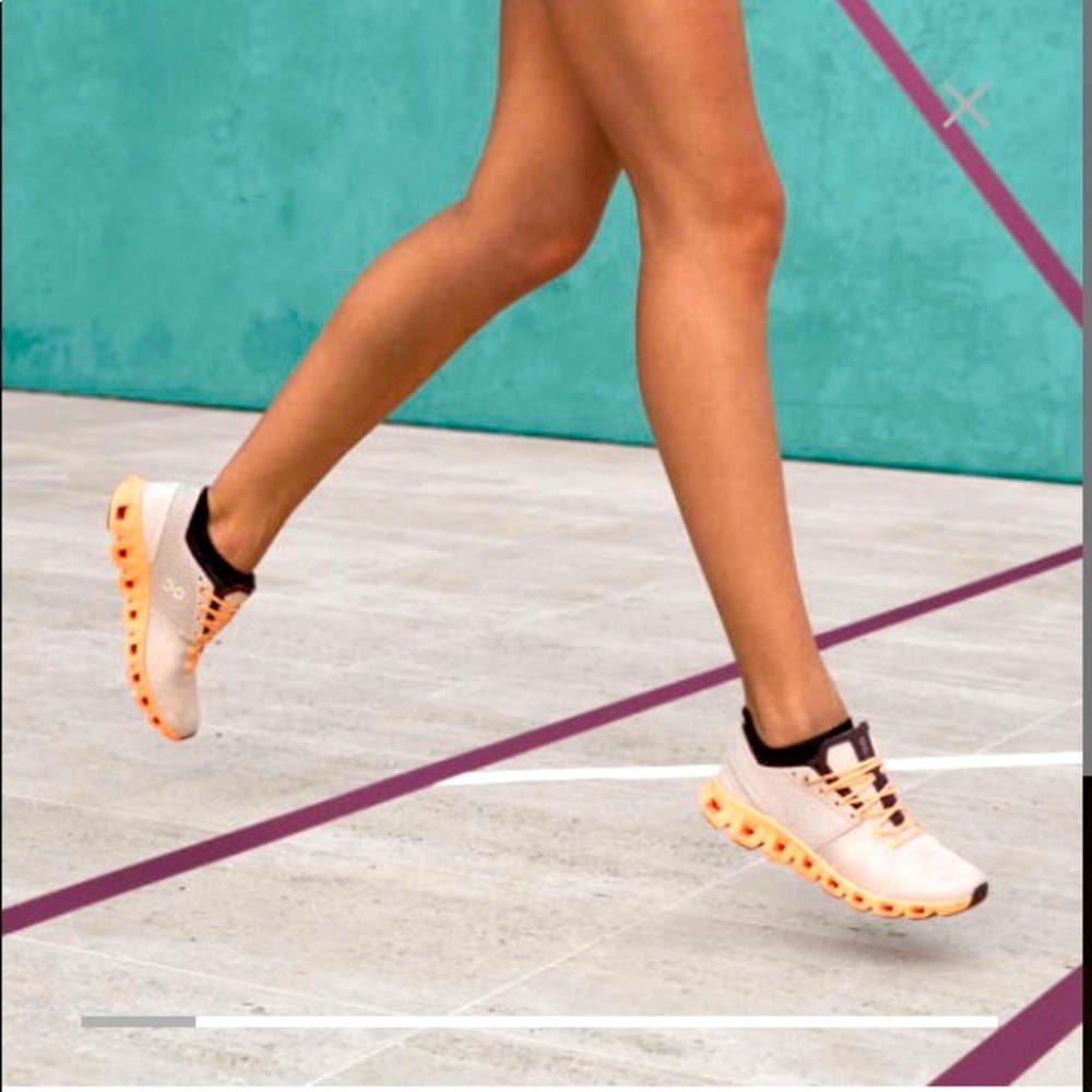 On Running brand new ladies athletic shoes. Beautiful colors!